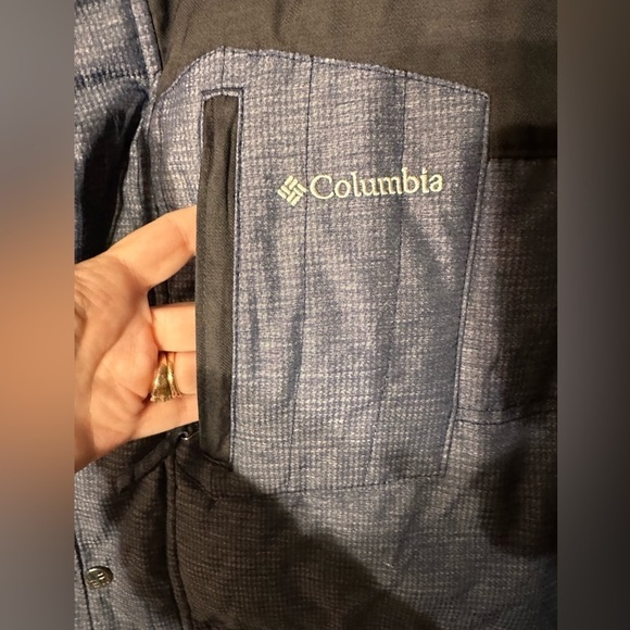 Columbia Insulated Vest Men’s Size XL Omni Shield Technology - Picture 3 of 11